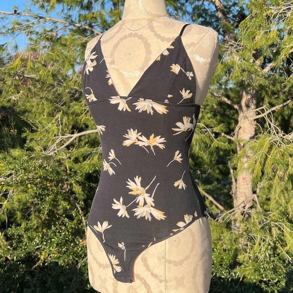 urban outfitters floral bodysuit